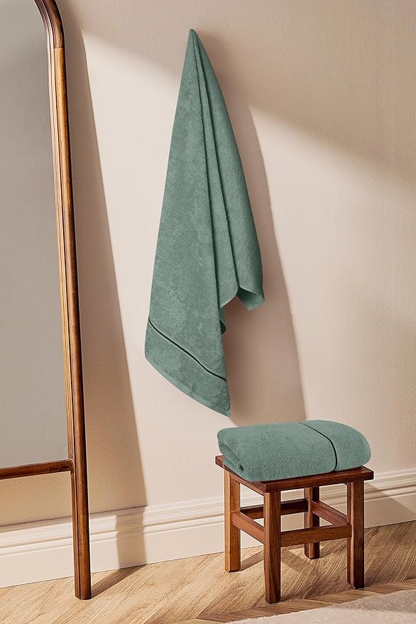 2 Pack Oversized Bath Towel Set 28x55 inches, Large Bath Towels, Ultra Absorbant Compact Quickdry & Lightweight Towel, Ideal for Gym Travel Camp Pool